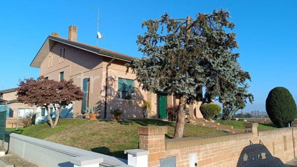 casa indipendente in vendita a Tresignana in zona Tresigallo