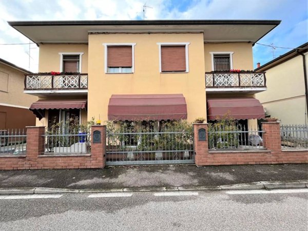 casa indipendente in vendita a Tresignana in zona Formignana
