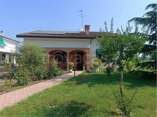 casa indipendente in vendita a Tresignana in zona Tresigallo