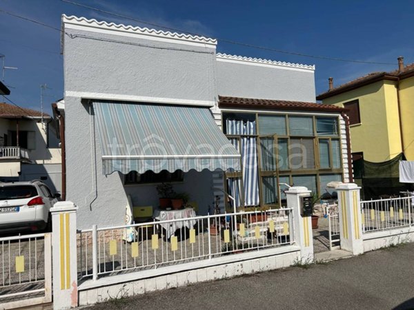 casa indipendente in vendita a Tresignana in zona Tresigallo
