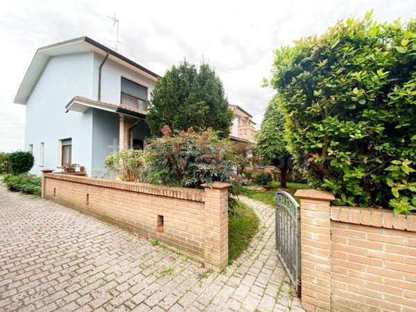 casa indipendente in vendita a Tresignana in zona Tresigallo