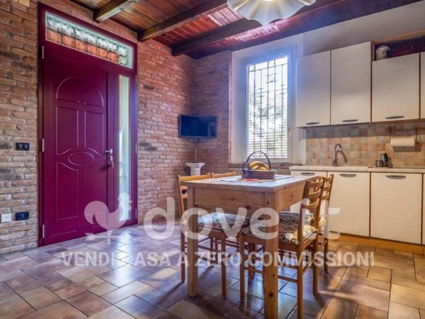 casa indipendente in vendita a Tresignana in zona Formignana