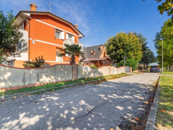 casa indipendente in vendita a Tresignana in zona Tresigallo