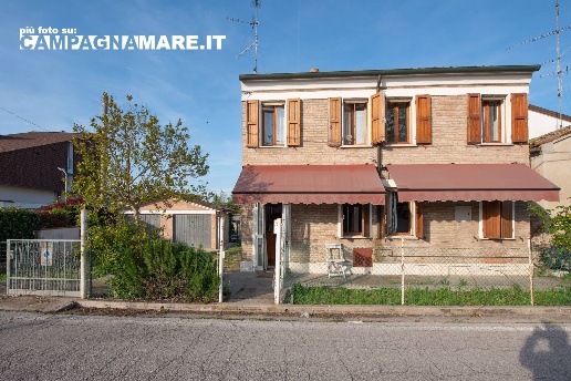 casa indipendente in vendita a Tresignana in zona Tresigallo