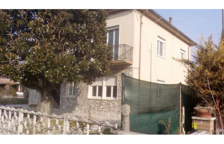 casa indipendente in vendita a Tresignana