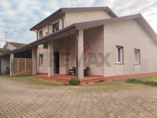 casa indipendente in vendita a Tresignana in zona Tresigallo