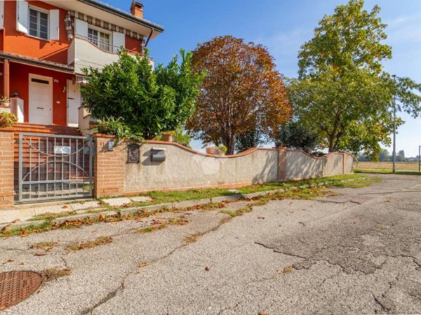 casa indipendente in vendita a Tresignana in zona Tresigallo