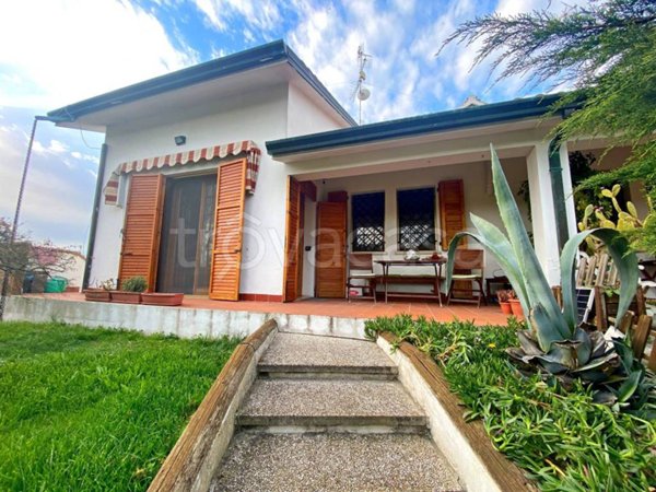 casa indipendente in vendita a Tresignana in zona Formignana