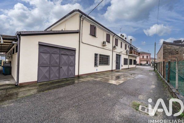 locale commerciale in vendita a Tresignana in zona Tresigallo