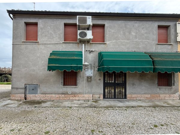 casa indipendente in vendita a Tresignana in zona Tresigallo