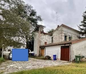 casa indipendente in vendita a Tresignana