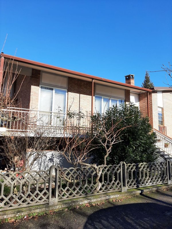 casa indipendente in vendita a Tresignana