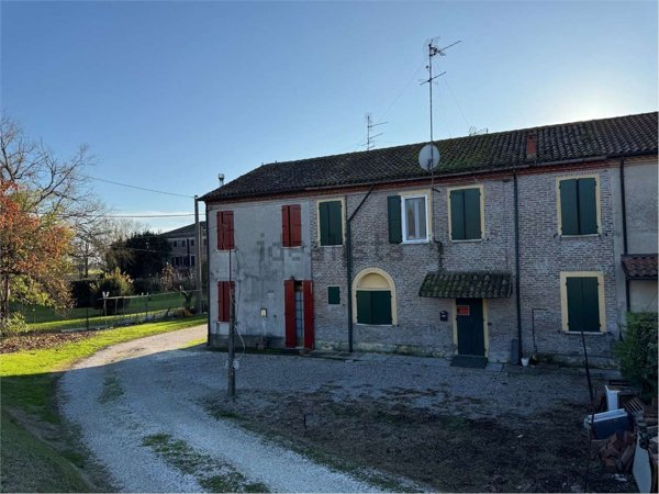 casa indipendente in vendita a Tresignana in zona Tresigallo