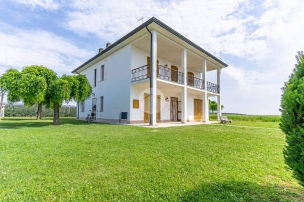 casa indipendente in vendita a Tresignana in zona Formignana