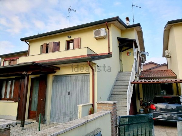 casa indipendente in vendita a Tresignana in zona Tresigallo