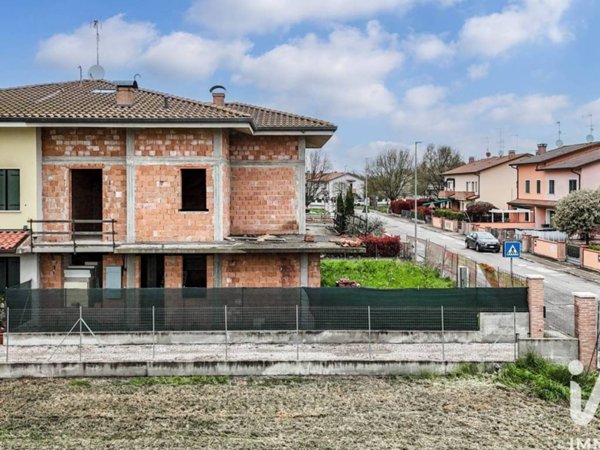 casa indipendente in vendita a Tresignana in zona Formignana