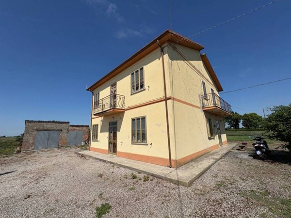 casa indipendente in vendita a Tresignana in zona Formignana