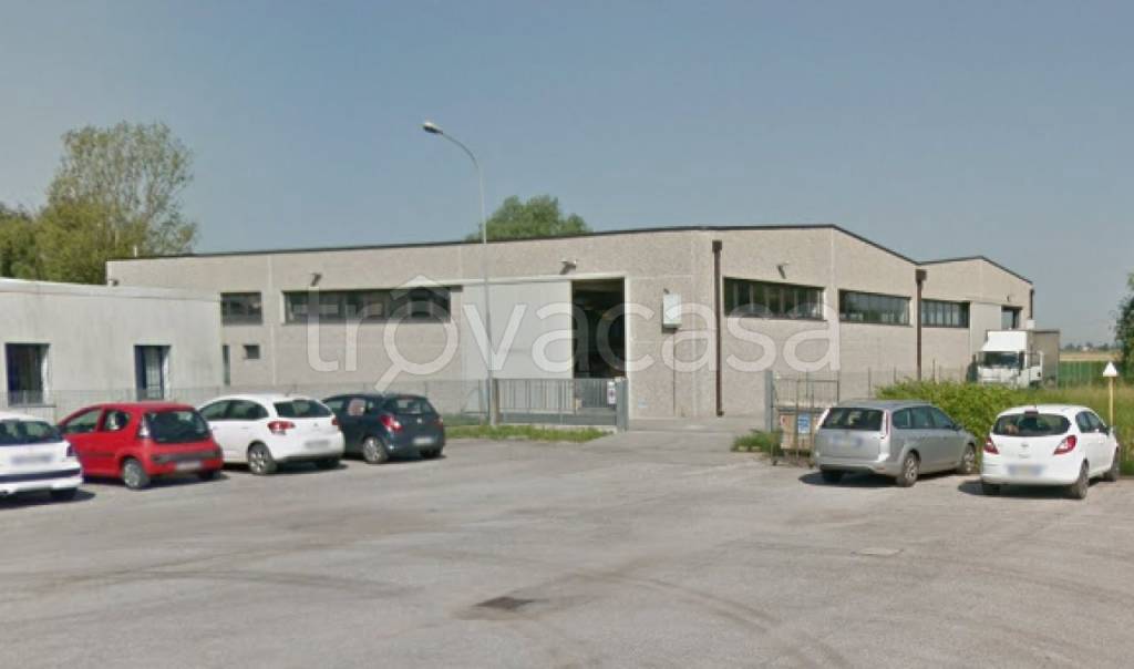 locale commerciale in vendita a Tresignana in zona Formignana
