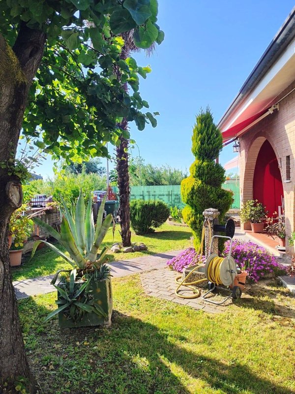 casa indipendente in vendita a Tresignana in zona Formignana