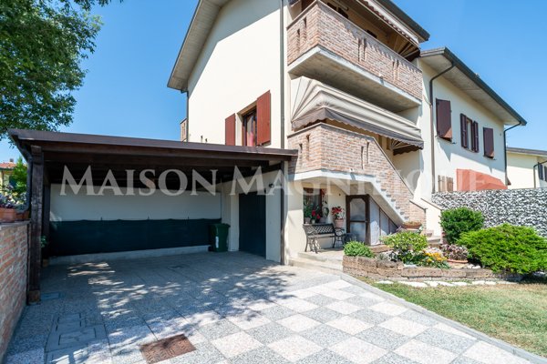 casa indipendente in vendita a Tresignana in zona Formignana