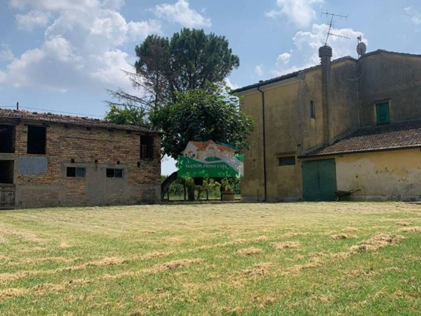 appartamento in vendita ad Alfonsine in zona Taglio Corelli