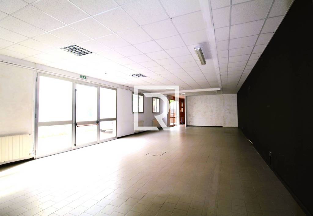 locale commerciale in vendita ad Alfonsine