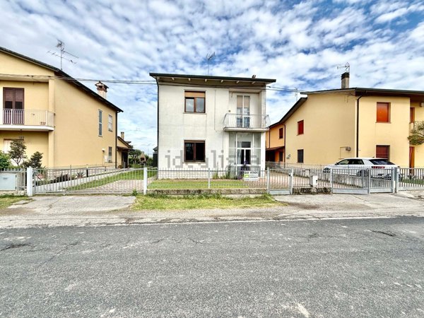 casa indipendente in vendita ad Alfonsine