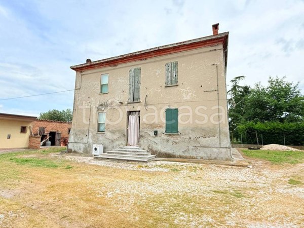 casa indipendente in vendita ad Alfonsine in zona Longastrino