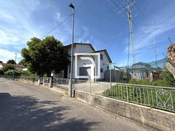 casa indipendente in vendita ad Alfonsine