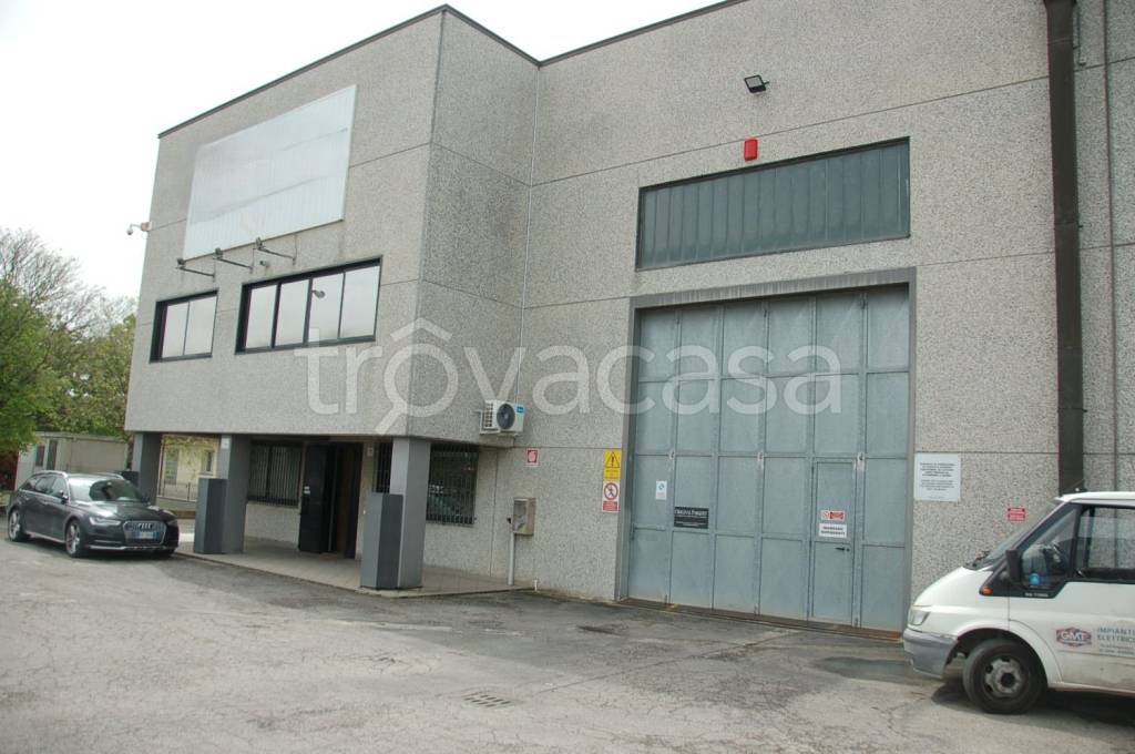 locale commerciale in vendita ad Alfonsine