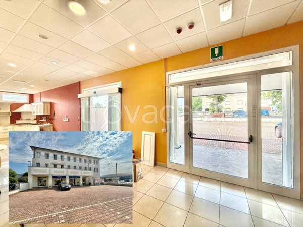 negozio in vendita ad Alfonsine