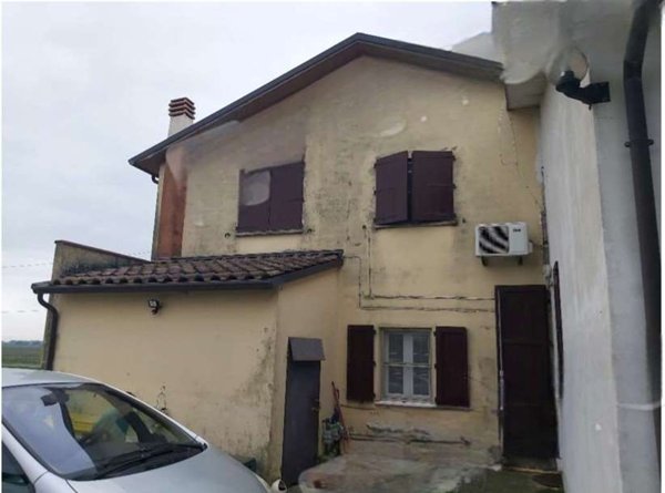 casa indipendente in vendita ad Alfonsine in zona Longastrino