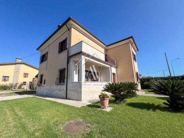 casa indipendente in vendita ad Alfonsine