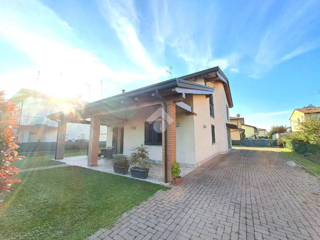 casa indipendente in vendita ad Alfonsine