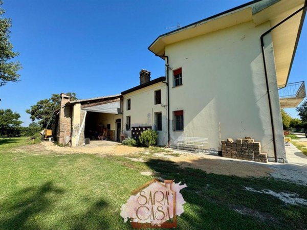 casa indipendente in vendita ad Alfonsine in zona Fiumazzo