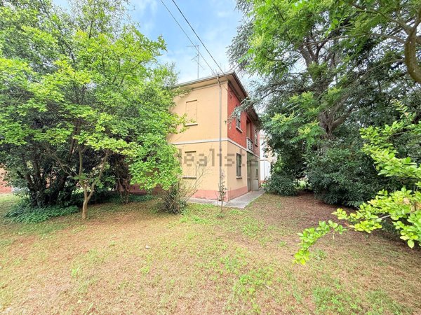 casa indipendente in vendita ad Alfonsine in zona Filo