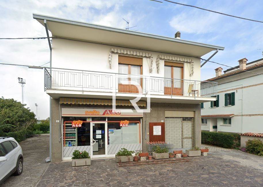 negozio in vendita ad Alfonsine