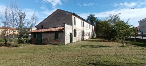 casale in vendita ad Alfonsine