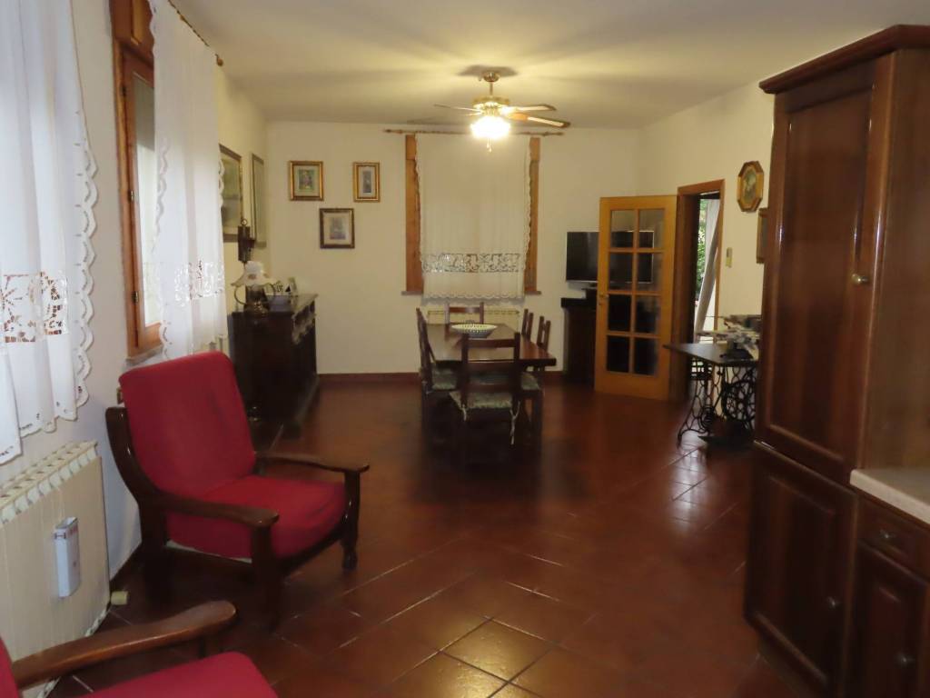 casa indipendente in vendita ad Alfonsine in zona Borgo Seganti