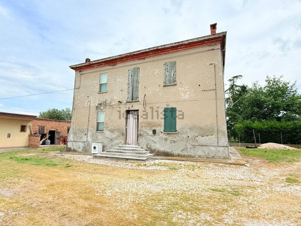 casa indipendente in vendita ad Alfonsine in zona Longastrino