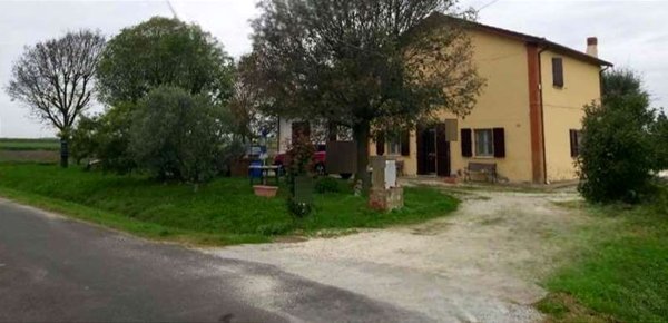 casa indipendente in vendita ad Alfonsine in zona Longastrino