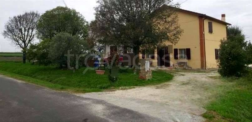 casa indipendente in vendita ad Alfonsine in zona Longastrino