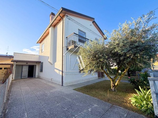 casa indipendente in vendita ad Alfonsine