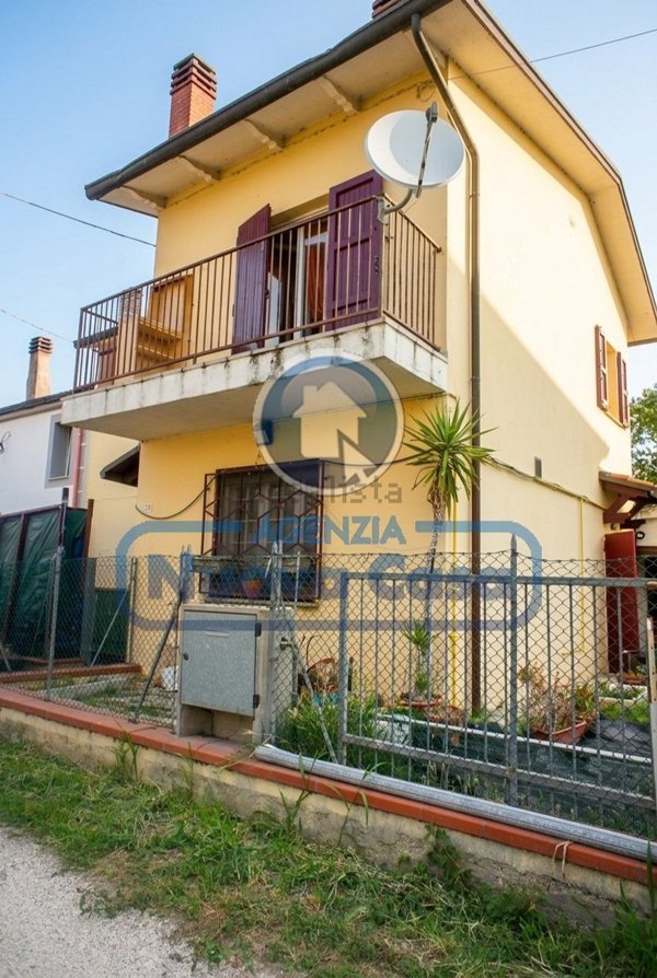 casa indipendente in vendita ad Alfonsine in zona Borgo Seganti
