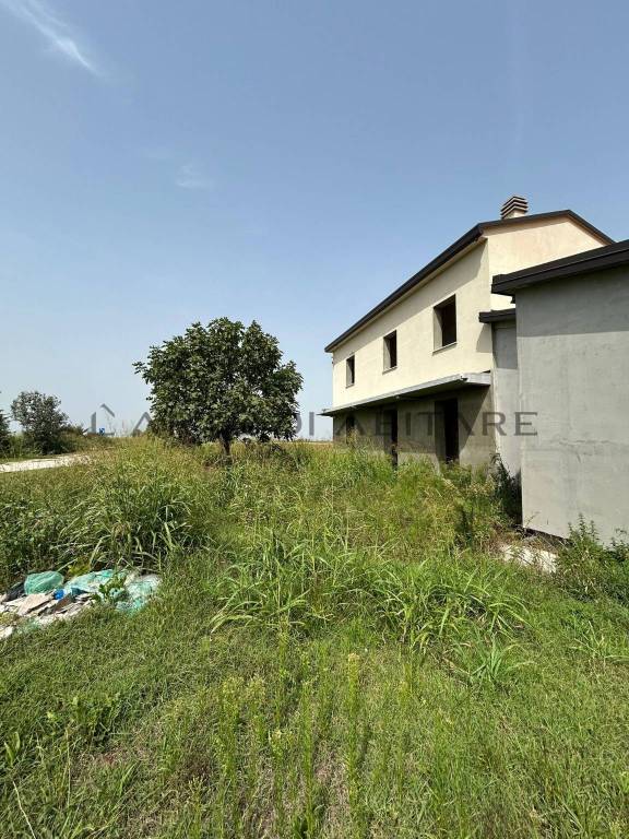casa indipendente in vendita ad Alfonsine