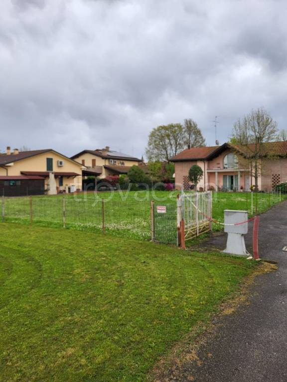 terreno edificabile in vendita a Bagnacavallo in zona Villanova