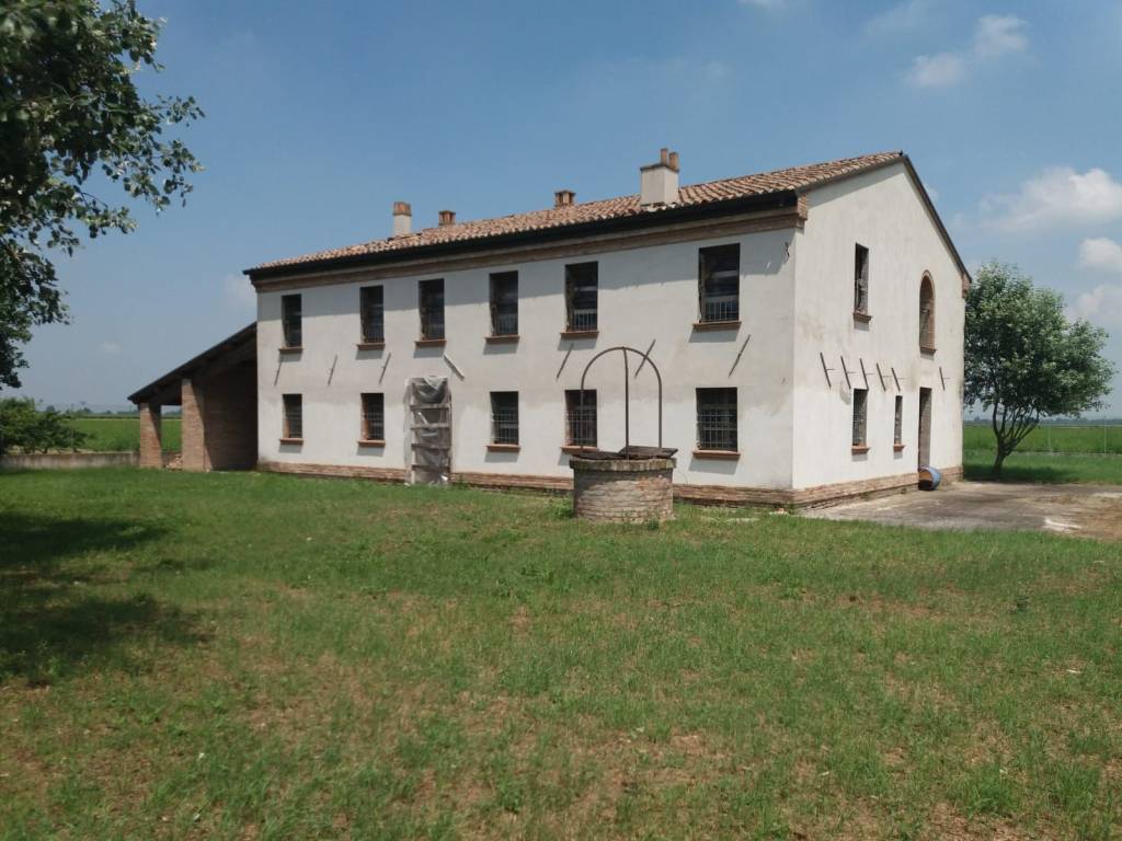 casa indipendente in vendita a Bagnacavallo