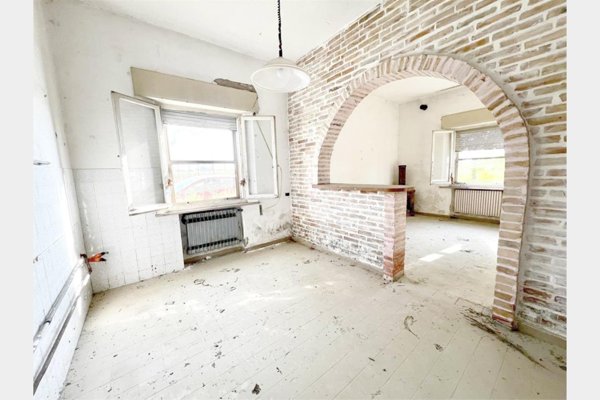casa indipendente in vendita a Bagnacavallo in zona Villanova