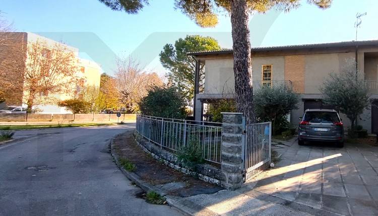 casa indipendente in vendita a Bagnacavallo