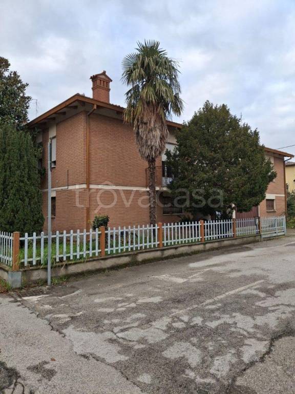 casa indipendente in vendita a Bagnacavallo